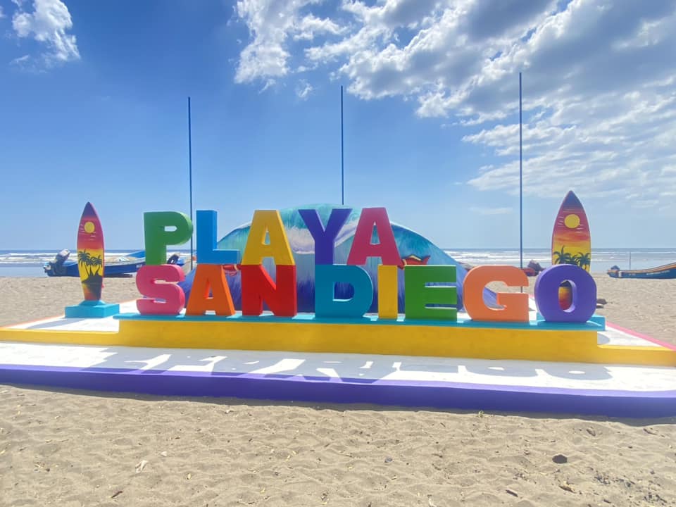 Playa San Diego en la costa del Pacífico de Nicaragua