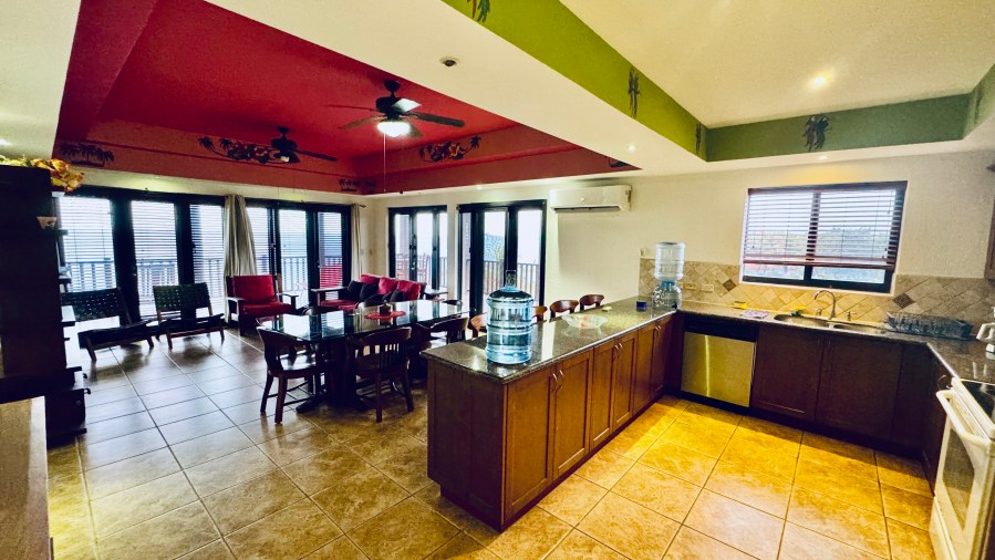 Suite Granada 137 — Condominio frente al mar · Las Perlas